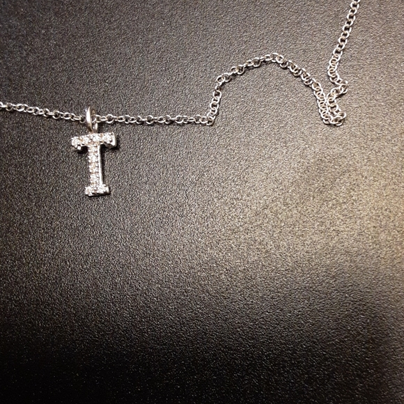 10K white gold and diamond necklace - Picture 5 of 6